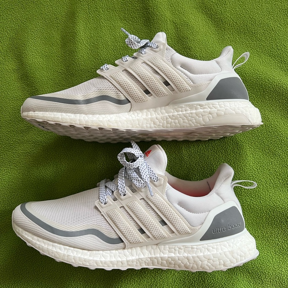 Men’s Adidas ULTRABOOST “Reflective” crystal white size 10